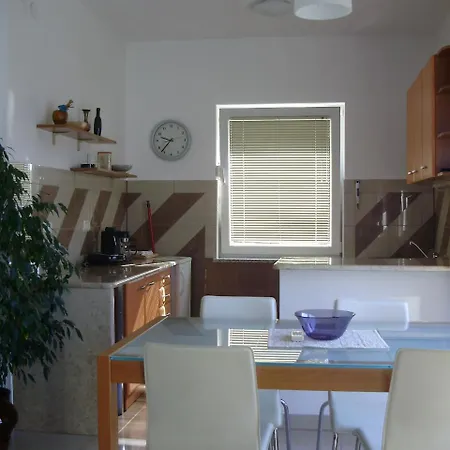 Karmen Appartement *